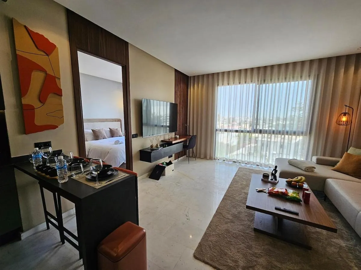 Daire Central Luxurious & Great Location Ultra Fast Wi-Fi In The Heart Of Casablanca Oasis Disrict With A City View Fas